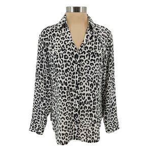 Express Portofino Shirt White Leopard Long Sleeve Button Collared V Neck Medium